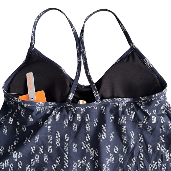 Lucy Unhindered Bra - Picture 10 of 12